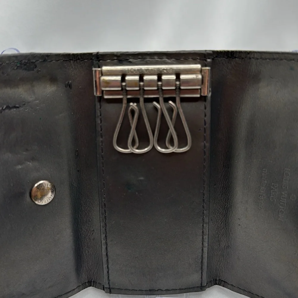 Louis Vuitton Key Holder Monogram Black Vernis Leather | Unisex | Pre-Owned |